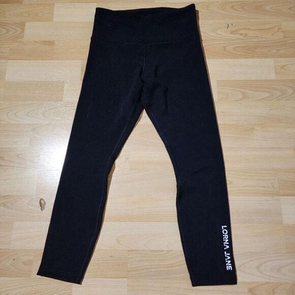 LORNA JANE crops - Picture 2 of 3